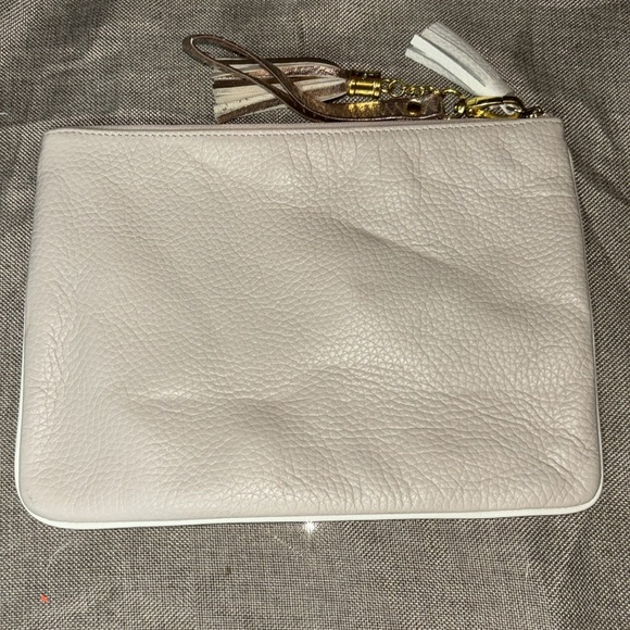 Kate Spade New York Larchmont Ave Taupe Leather Pouch WLRU2736 - Picture 2 of 11